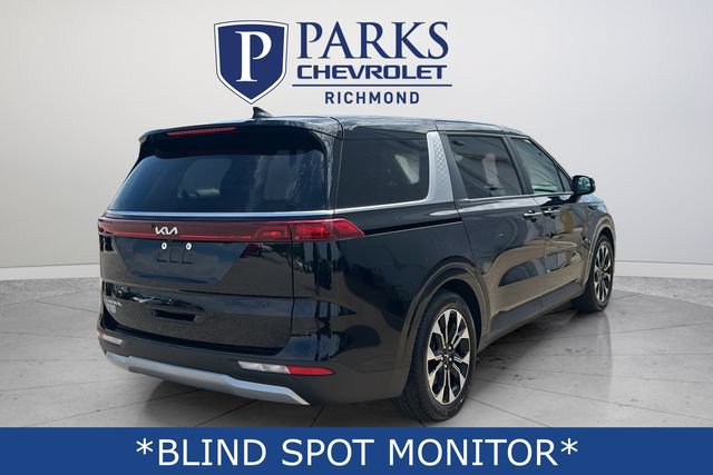 Used 2024 Kia Carnival EX FWD image 8