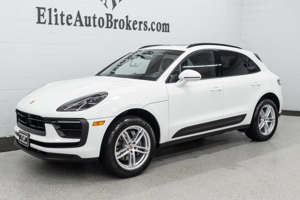 Used 2023 Porsche Macan image 35