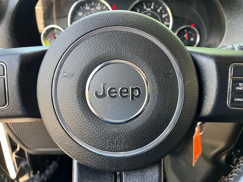 Used 2015 Jeep Wrangler Sport w/ Quick Order Package 23S AWD/4WD image 14
