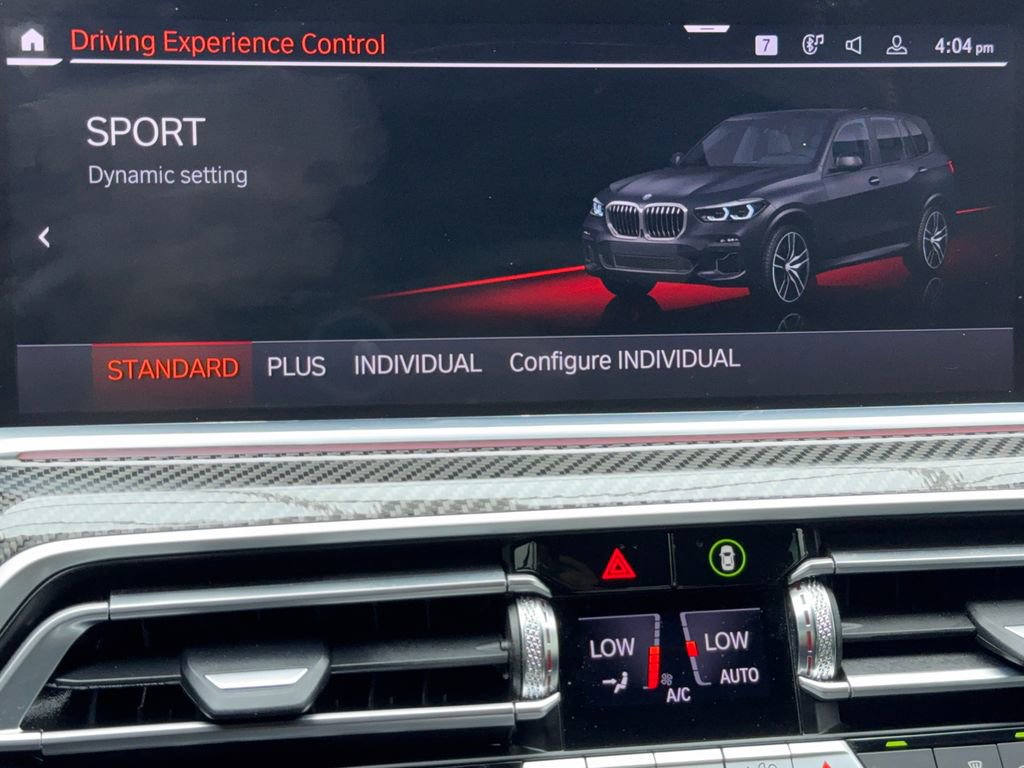 Used 2022 BMW X5 M50i AWD/4WD image 28