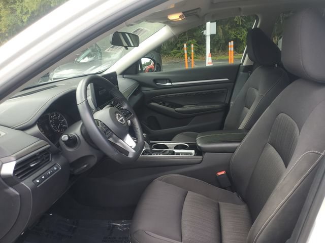 Certified 2023 Nissan Altima 2.5 SV w/ SV Premium Package FWD image 16