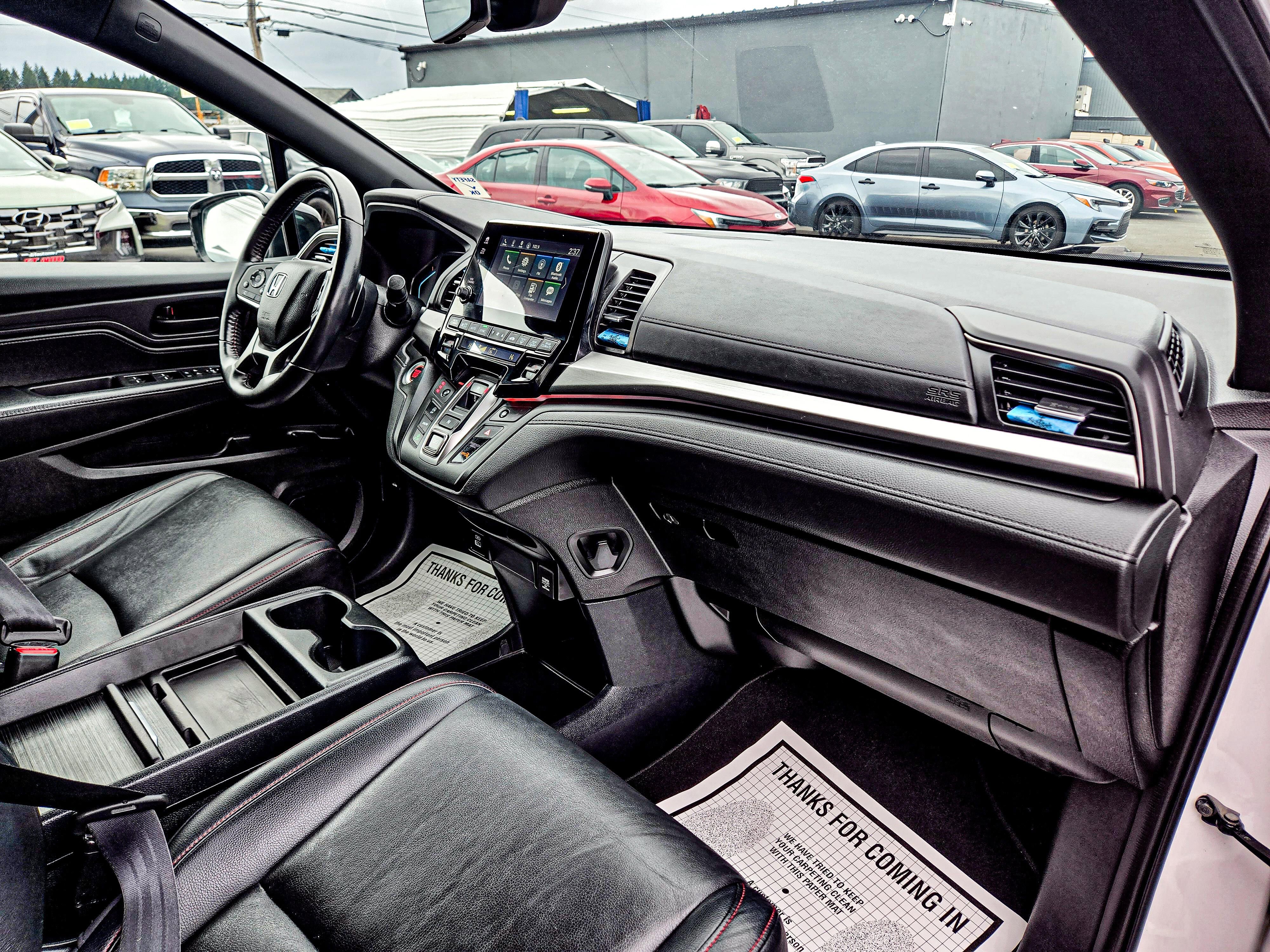 Used 2023 Honda Odyssey Sport image 14