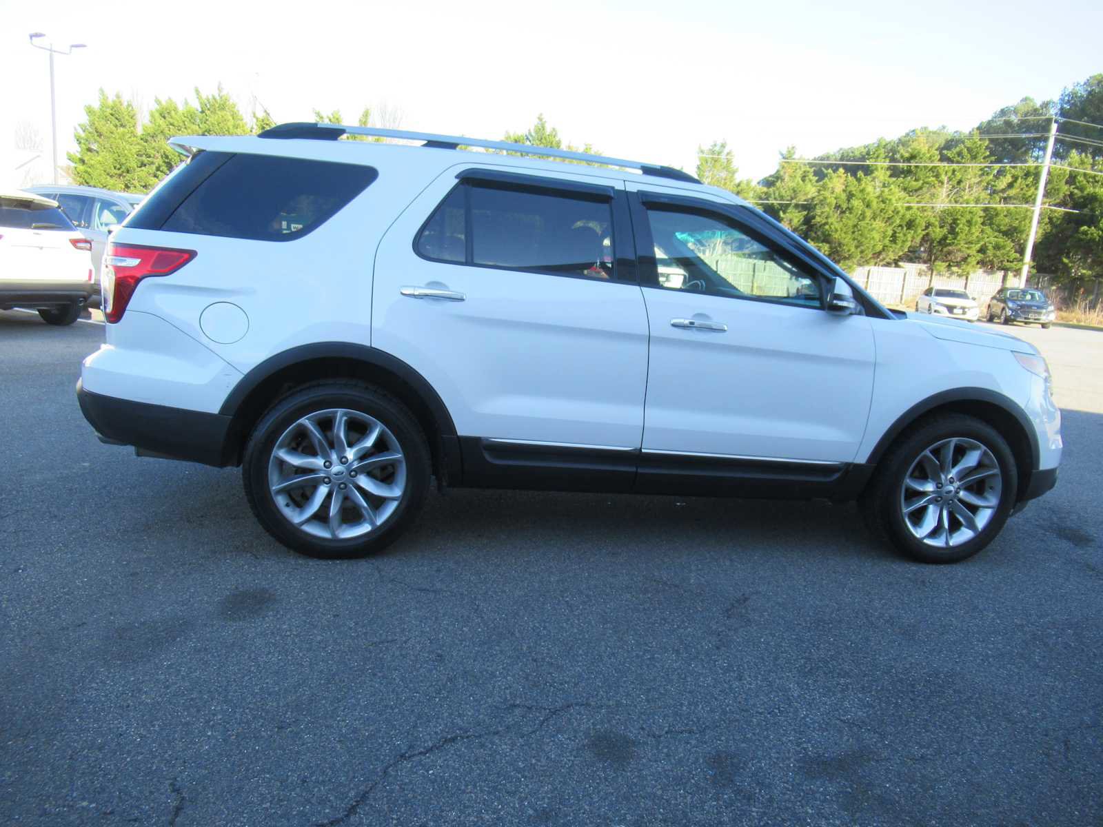Used 2014 Ford Explorer Limited w/ Equipment Group 301A image 4