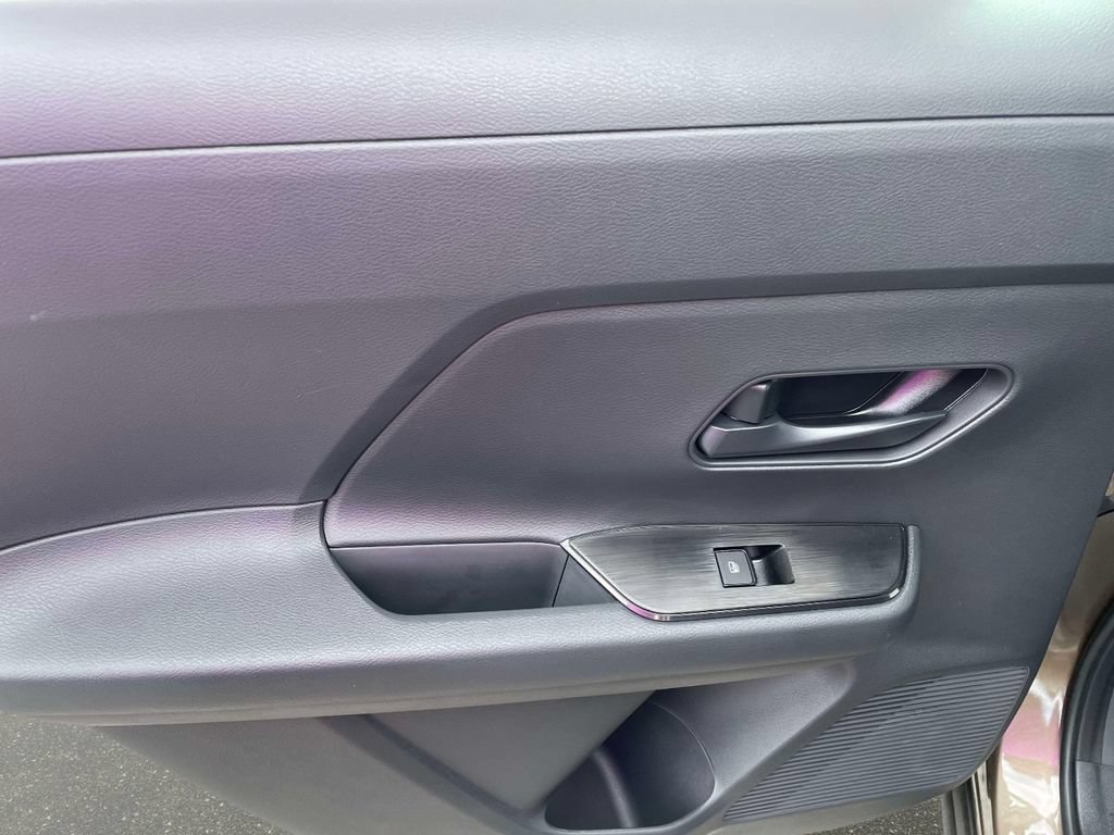 New 2027 Nissan Kicks S FWD image 15