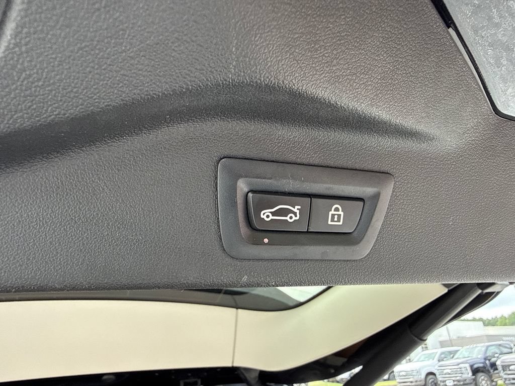 Used 2019 BMW X7 xDrive40i w/ Premium Package AWD/4WD image 20