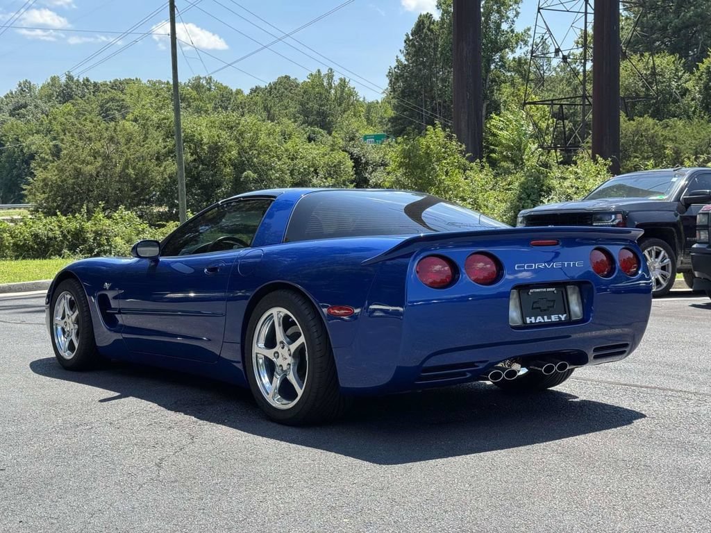 Used 2003 Chevrolet Corvette Coupe w/ Preferred Equipment Group RWD image 23