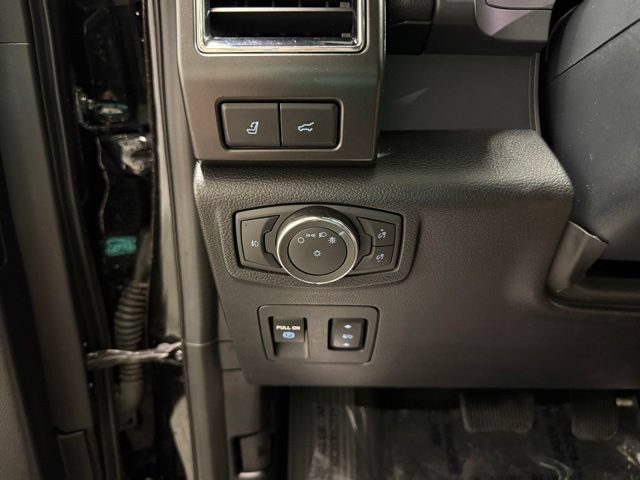 Used 2021 Ford Expedition Limited AWD/4WD image 19
