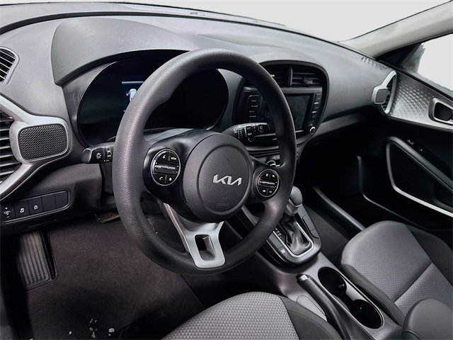 Used 2024 Kia Soul LX w/ Option Group 015 image 16