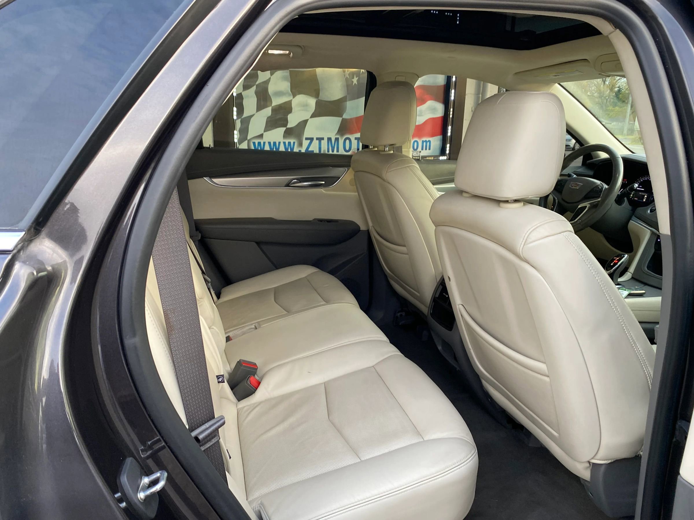 Used 2019 Cadillac XT5 Luxury image 12