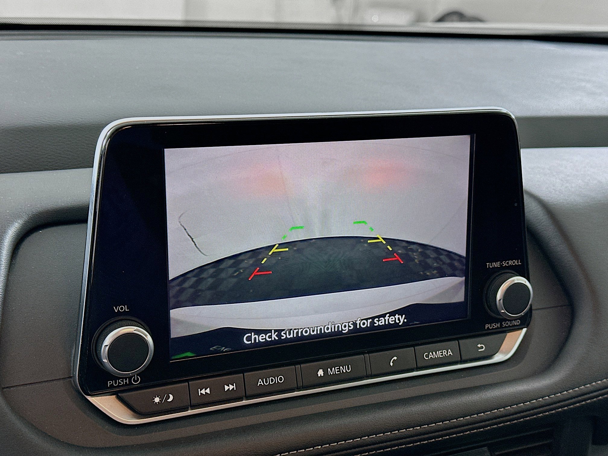 Used 2025 Nissan Rogue SV image 22