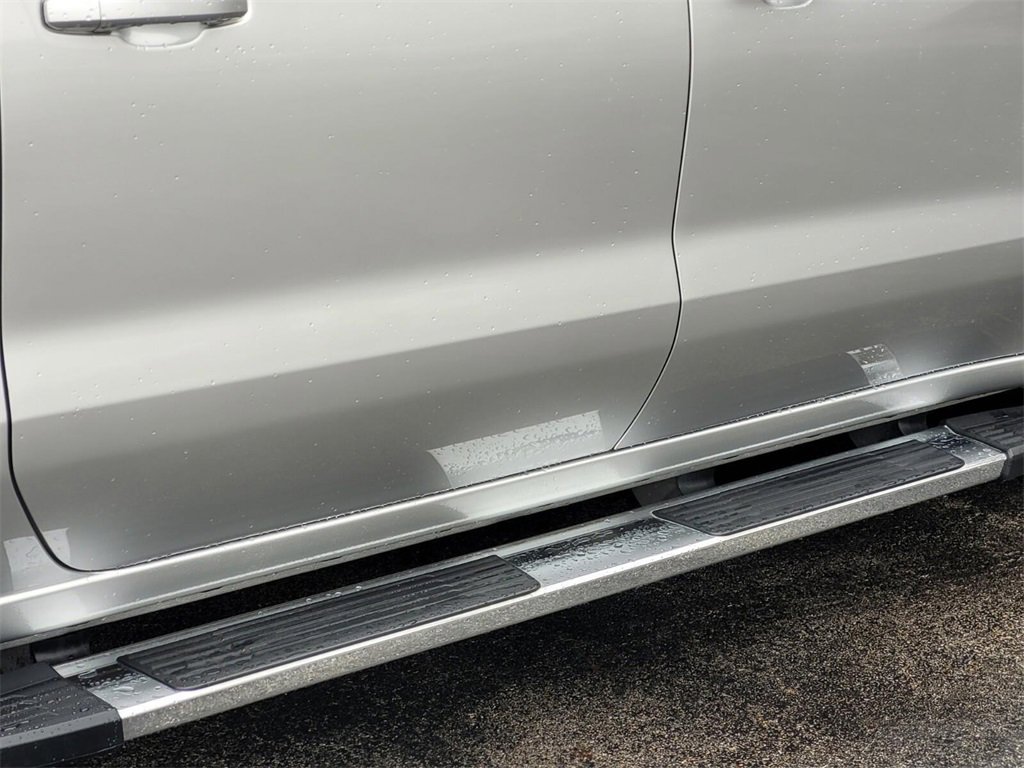 Used 2022 Chevrolet Silverado 1500 LT image 10