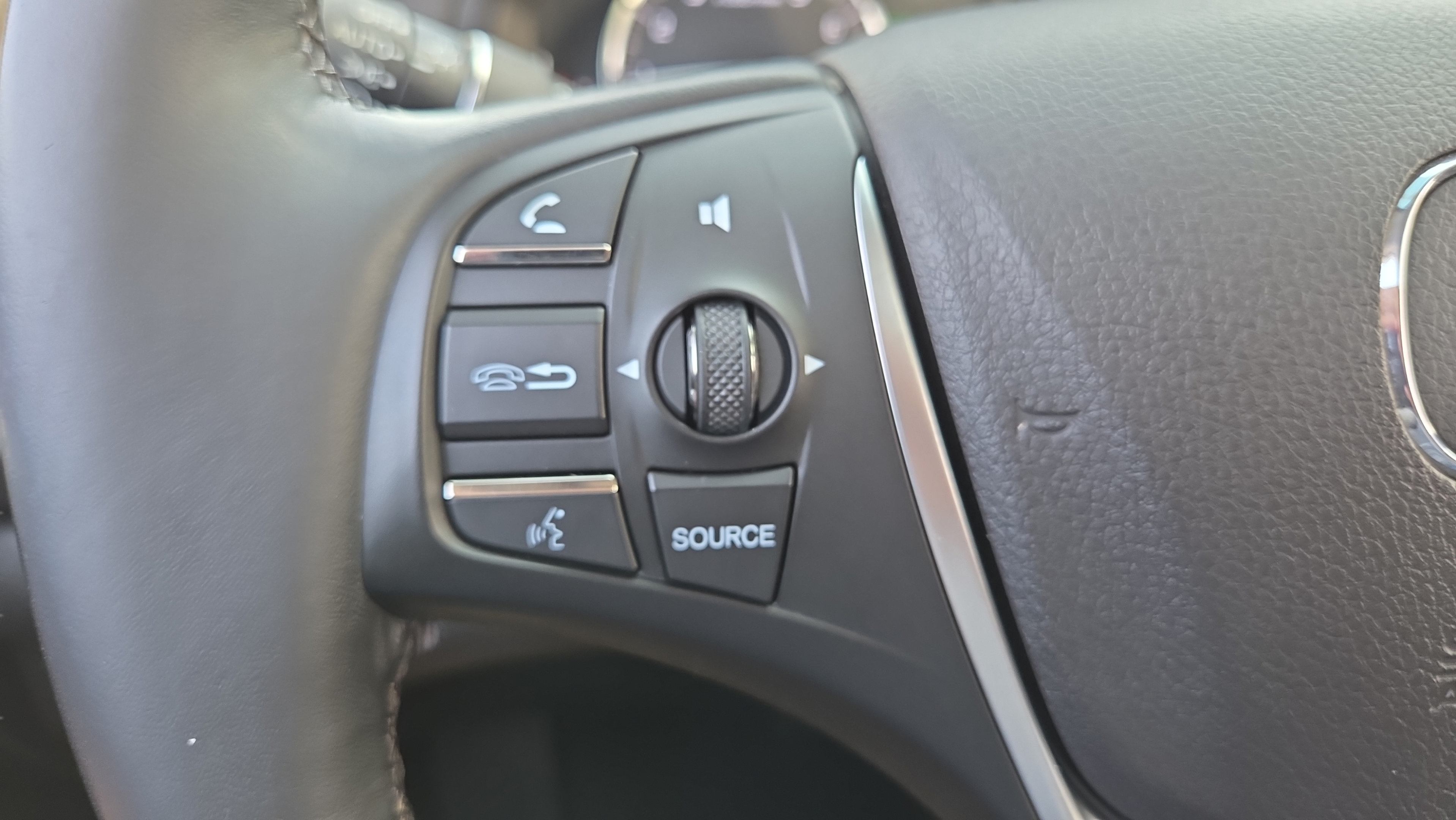 Used 2017 Acura TLX w/ Technology Package FWD image 23