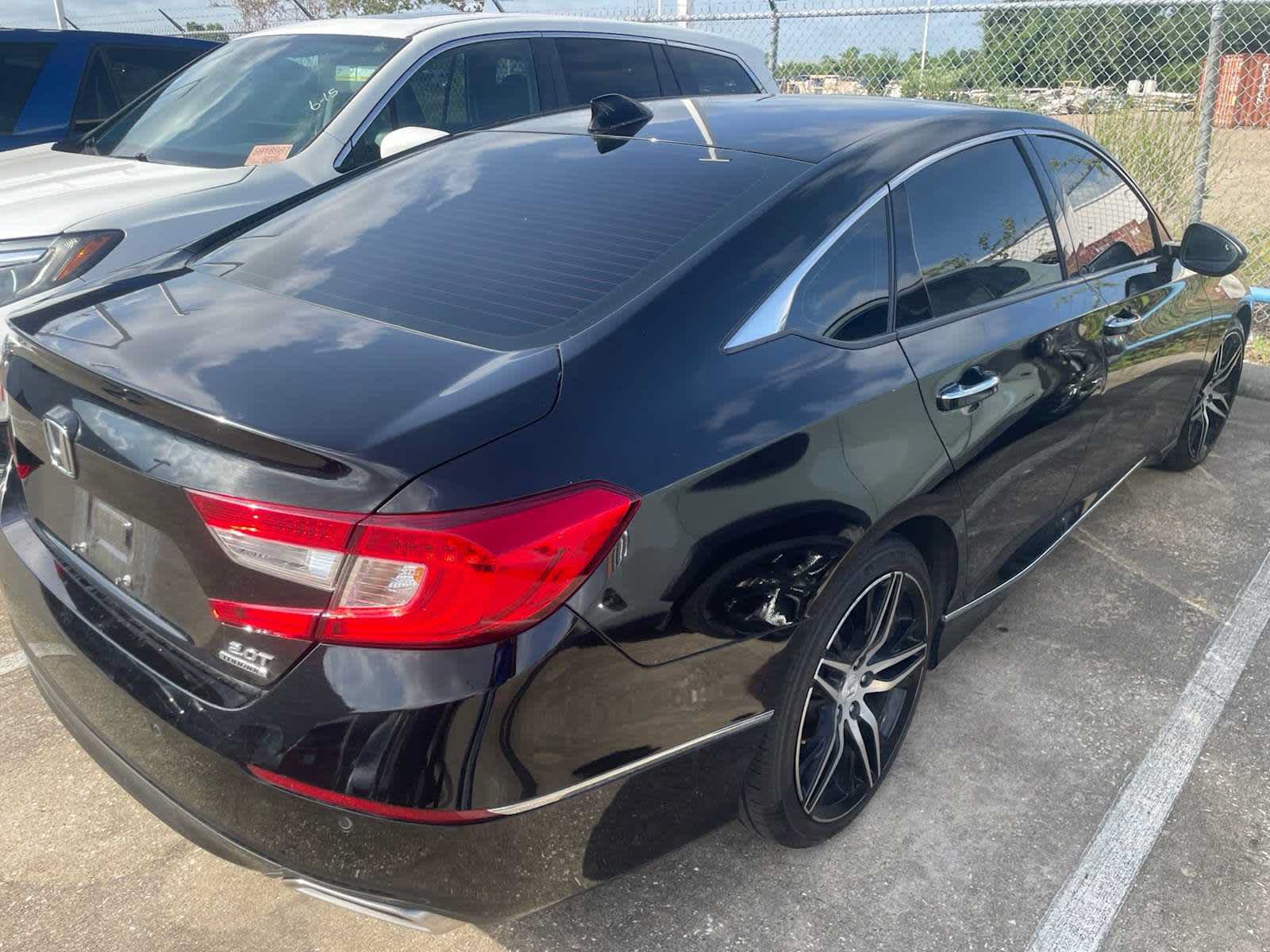 Used 2021 Honda Accord Touring image 6