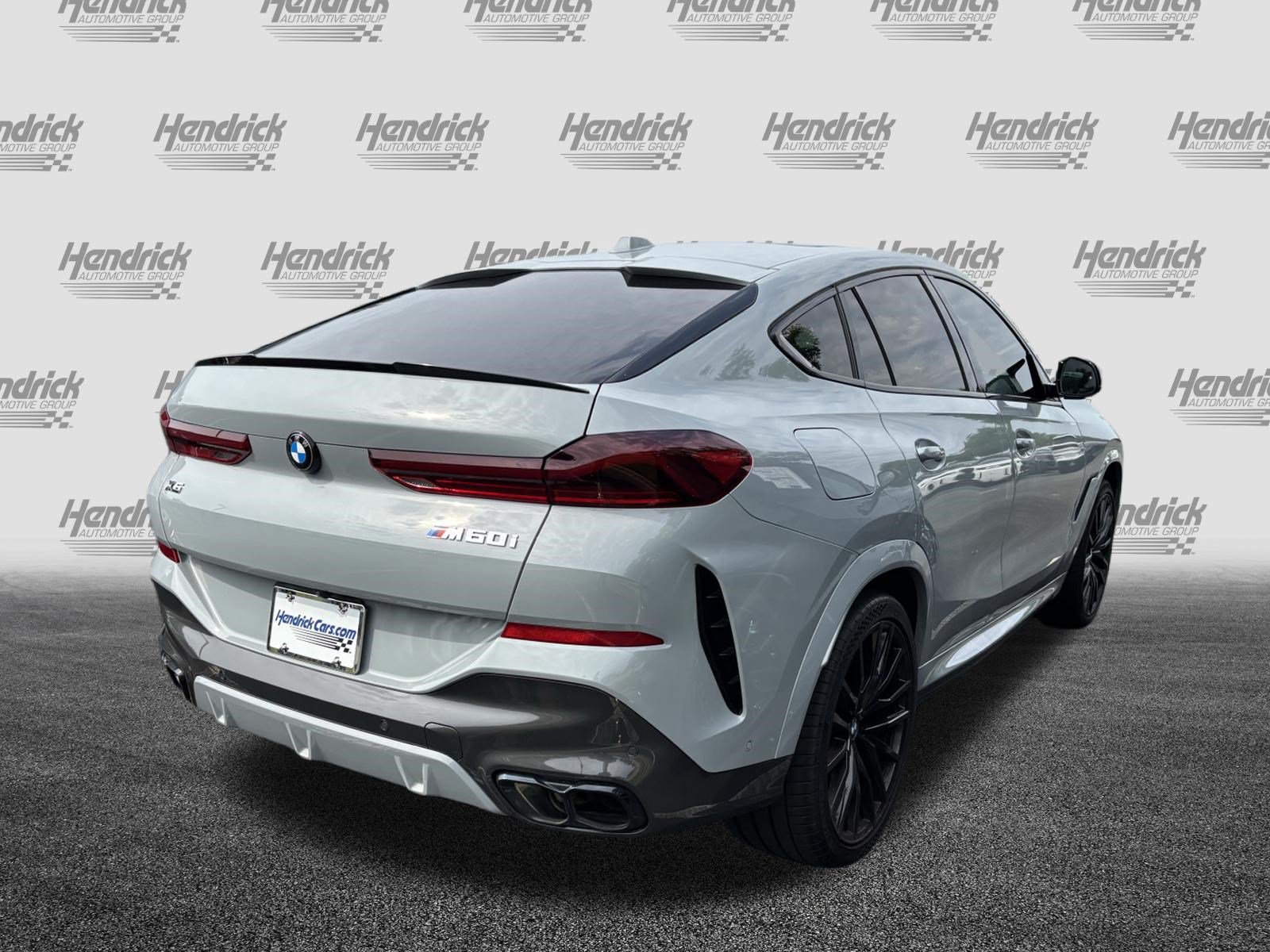 Used 2024 BMW X6 M60i AWD/4WD image 11