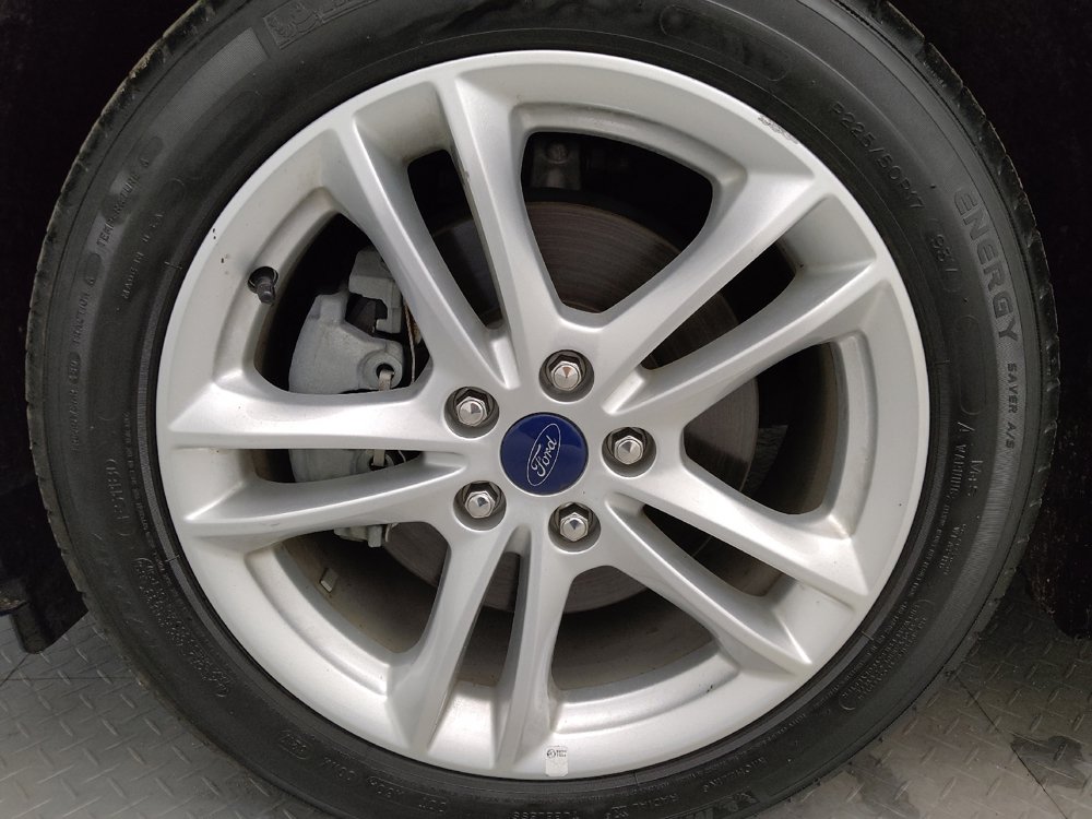 Used 2018 Ford Fusion S FWD image 31
