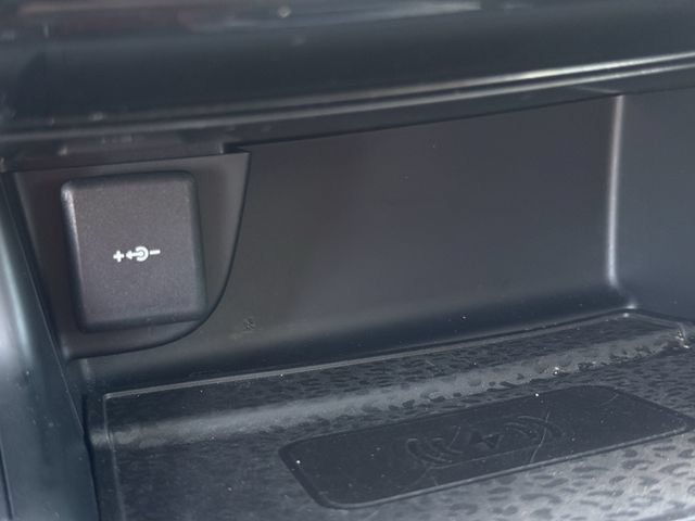 Used 2021 Jaguar E-PACE SE AWD/4WD image 20