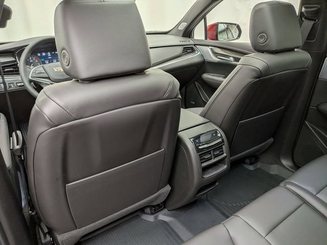 Used 2026 Cadillac XT5 Sportv w/ LPO, Floor Liner Package AWD/4WD image 23