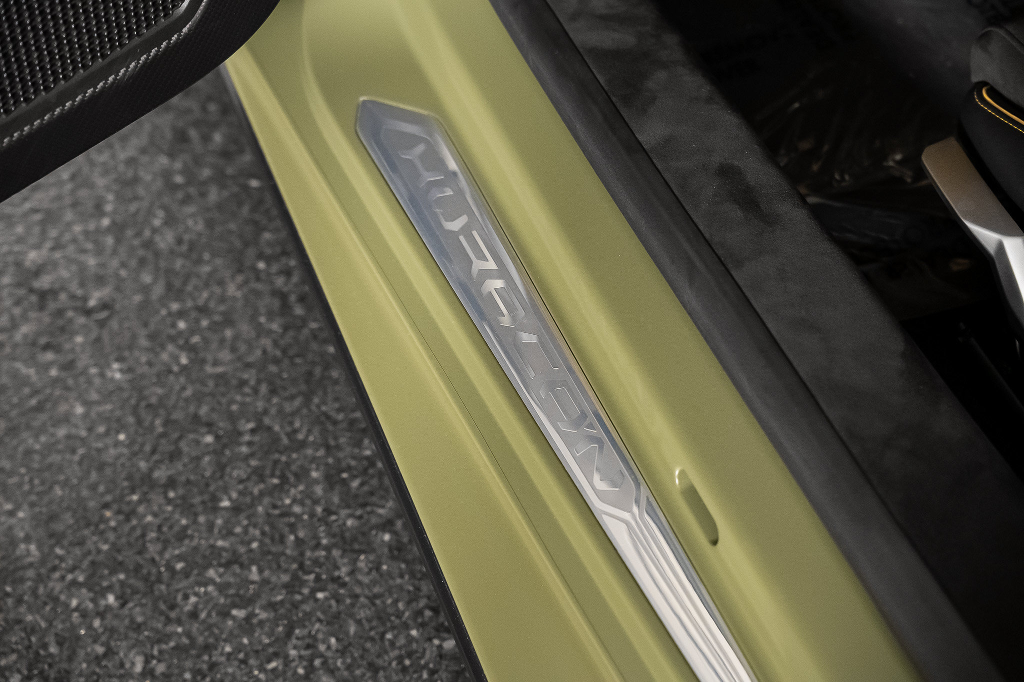 Used 2023 Lamborghini Huracan Tecnica RWD image 46