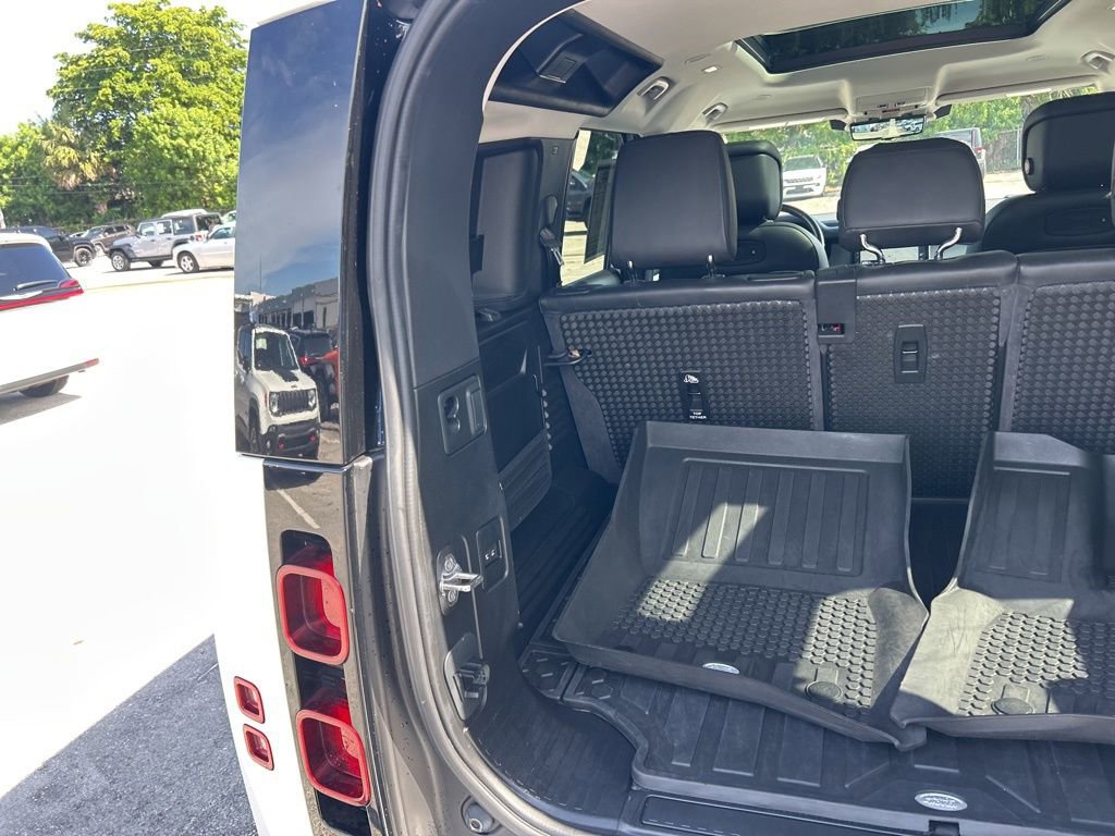 Used 2020 Land Rover Defender 110 HSE image 31