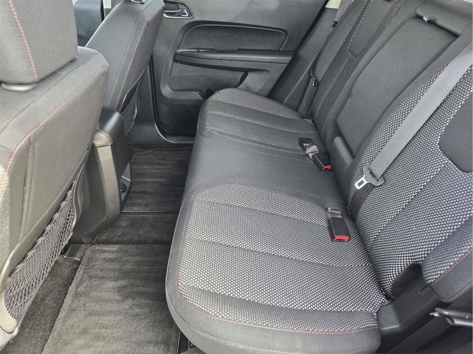 Used 2017 Chevrolet Equinox LT FWD image 27