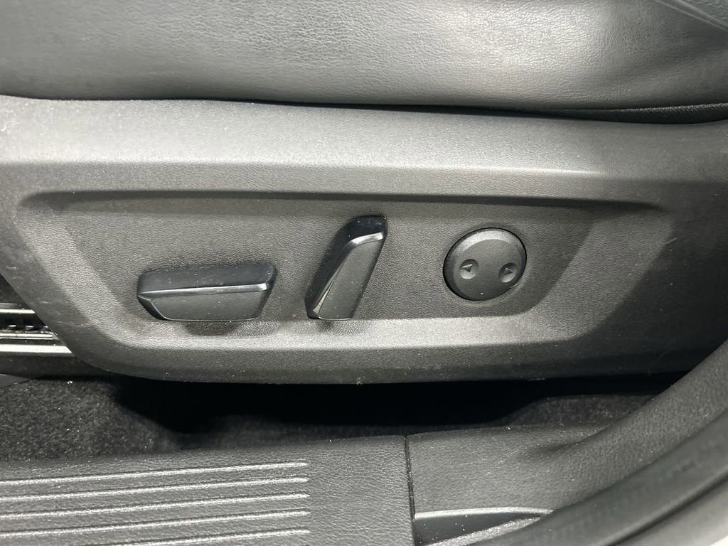 Used 2021 Nissan Rogue SV w/ Premium Package AWD/4WD image 10