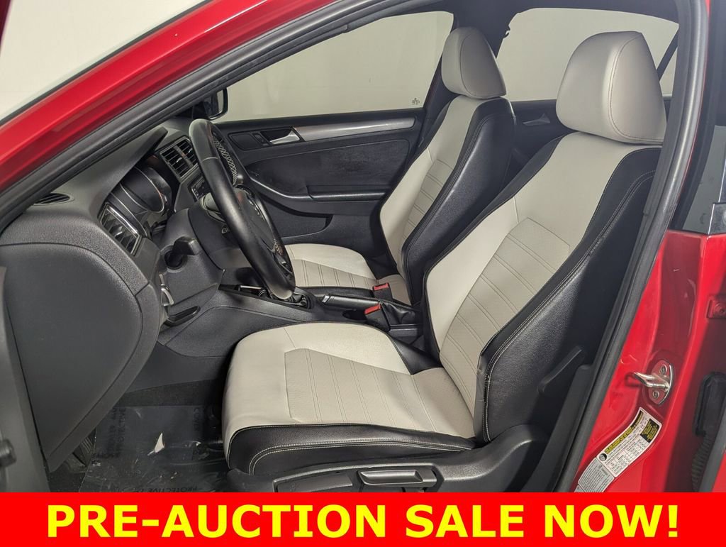 Used 2016 Volkswagen Jetta Sport FWD image 12
