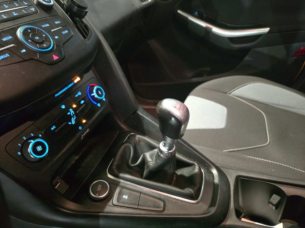 Used 2017 Ford Focus ST image 12