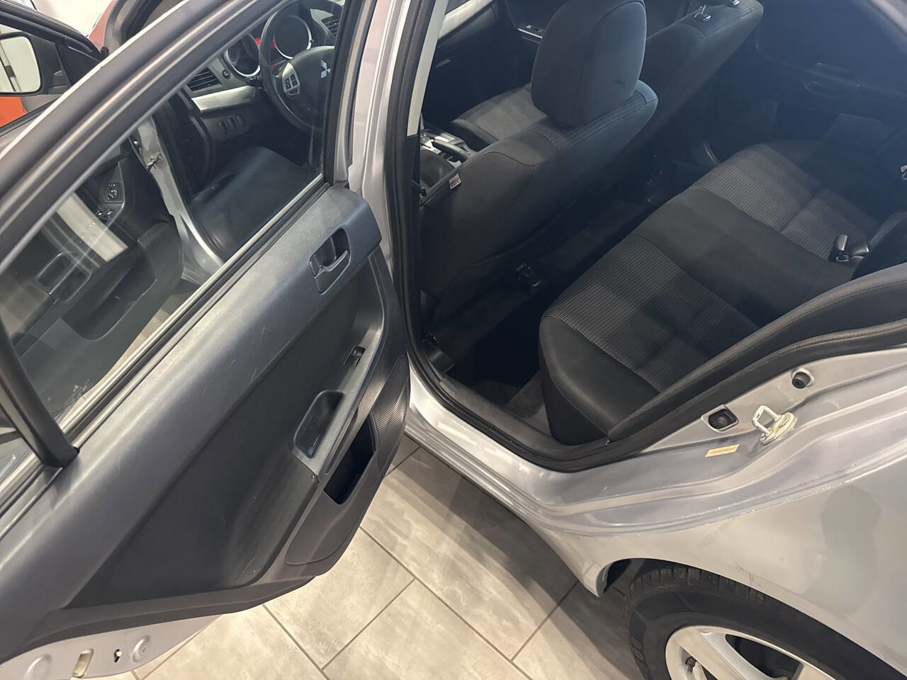 Used 2009 Mitsubishi Lancer ES image 18