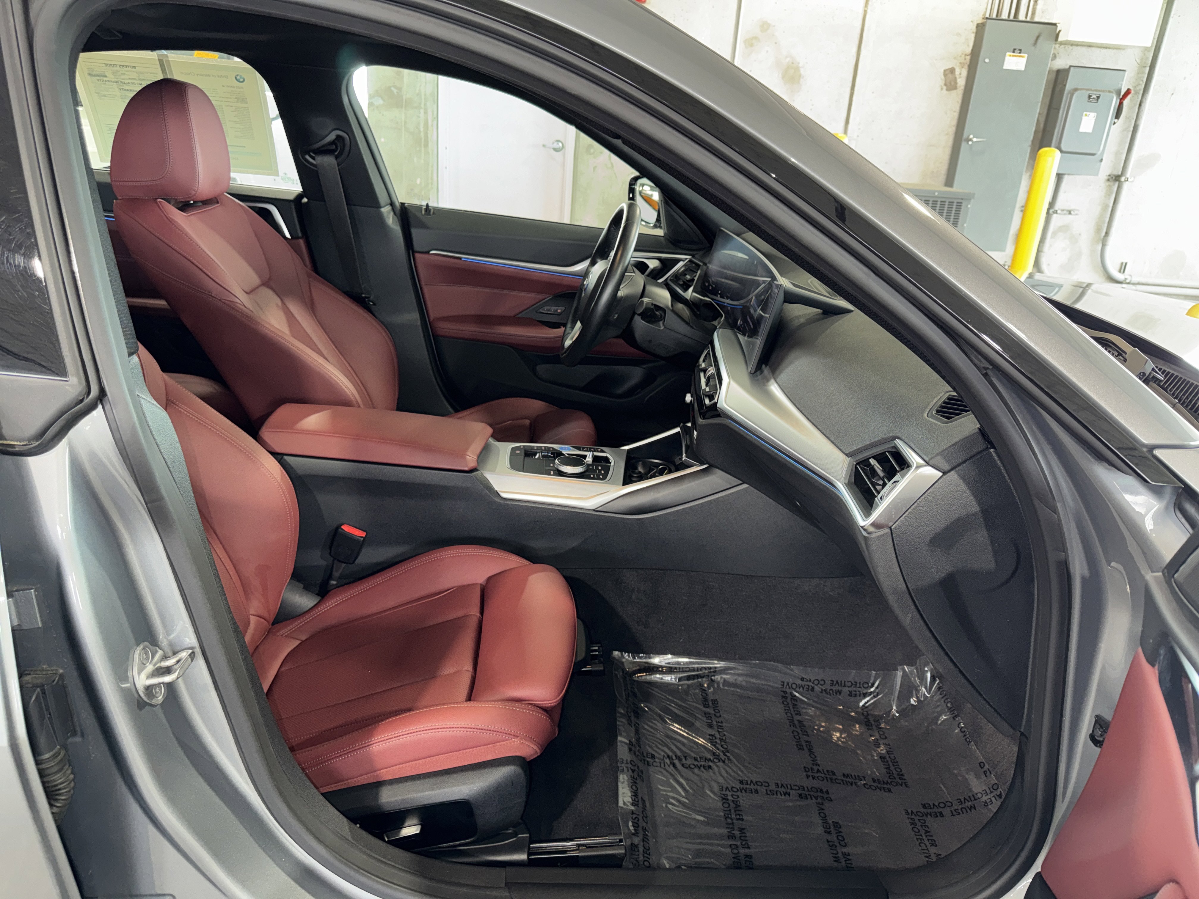 Used 2023 BMW i4 eDrive35 w/ Premium Package RWD image 10