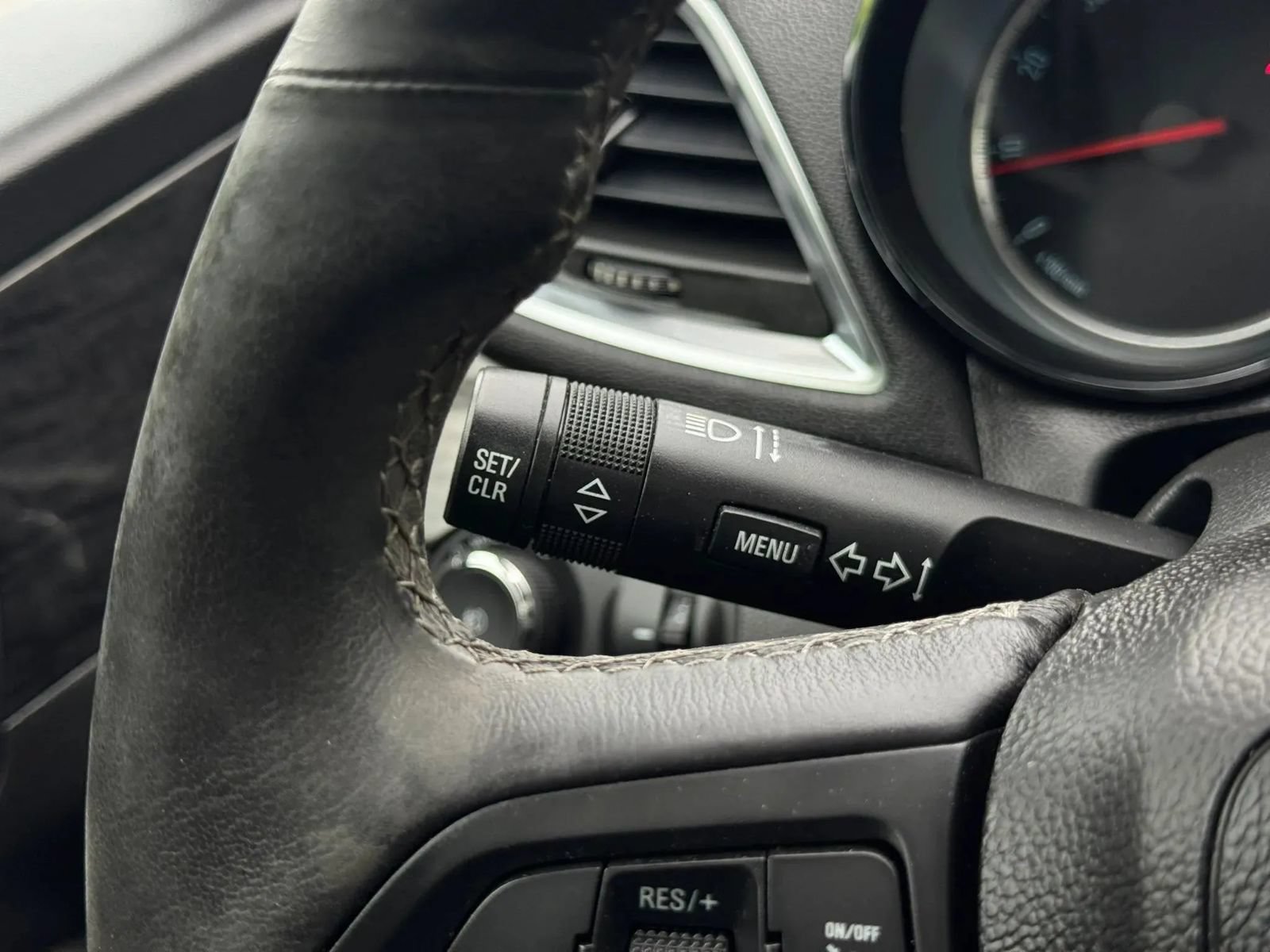 Used 2014 Buick Encore Leather AWD/4WD image 30