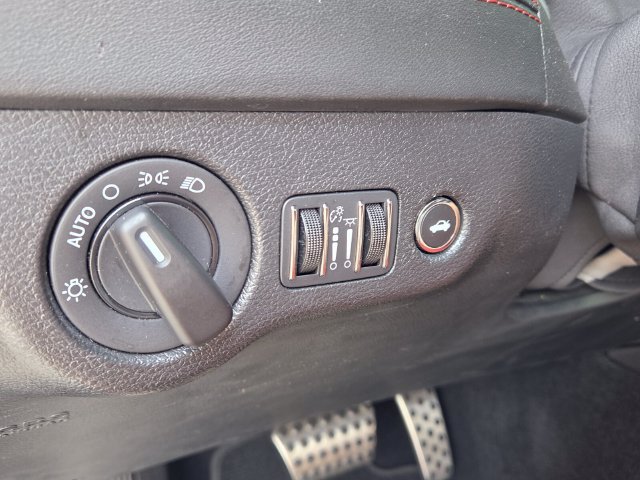 Used 2022 Dodge Charger Scat Pack RWD image 30