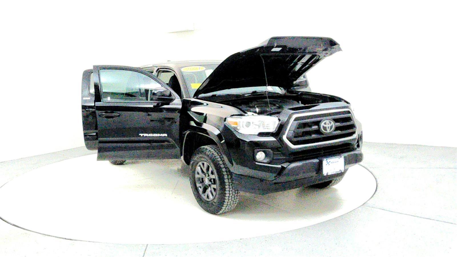 Certified 2021 Toyota Tacoma SR5 image 9