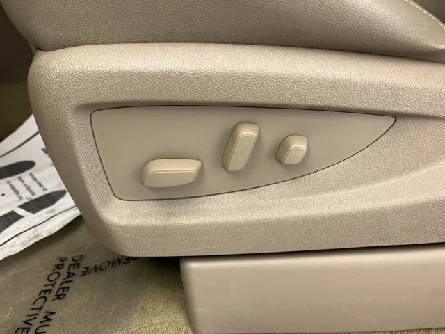 Used 2017 Chevrolet Tahoe Premier image 32