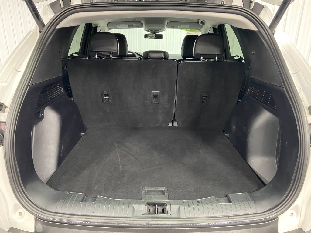 Used 2024 Ford Escape Platinum image 11