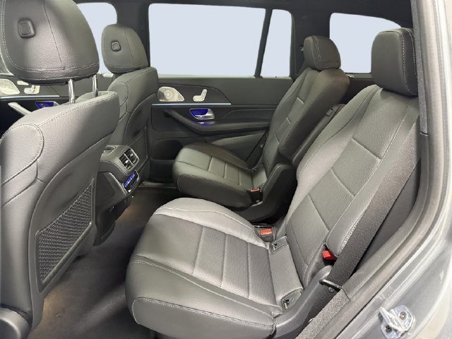 New 2026 Mercedes-Benz GLS 450 4MATIC image 7