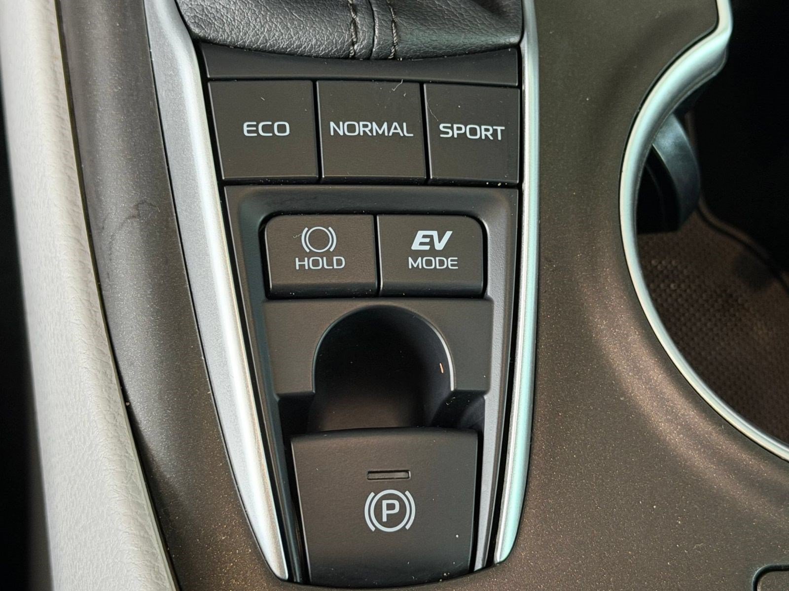 Used 2023 Toyota Camry XLE FWD image 29