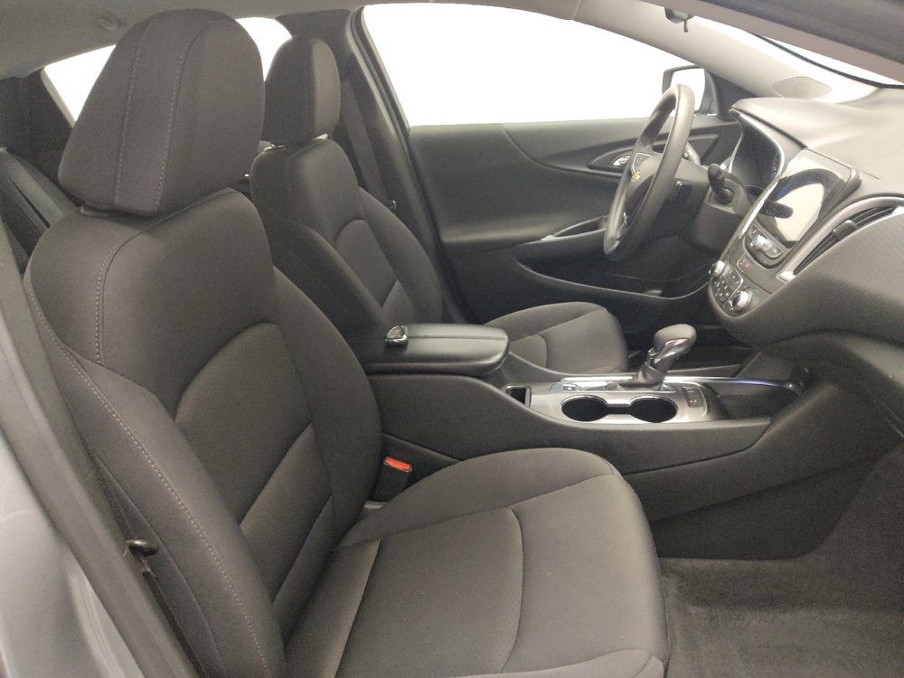 Used 2024 Chevrolet Malibu LT image 21