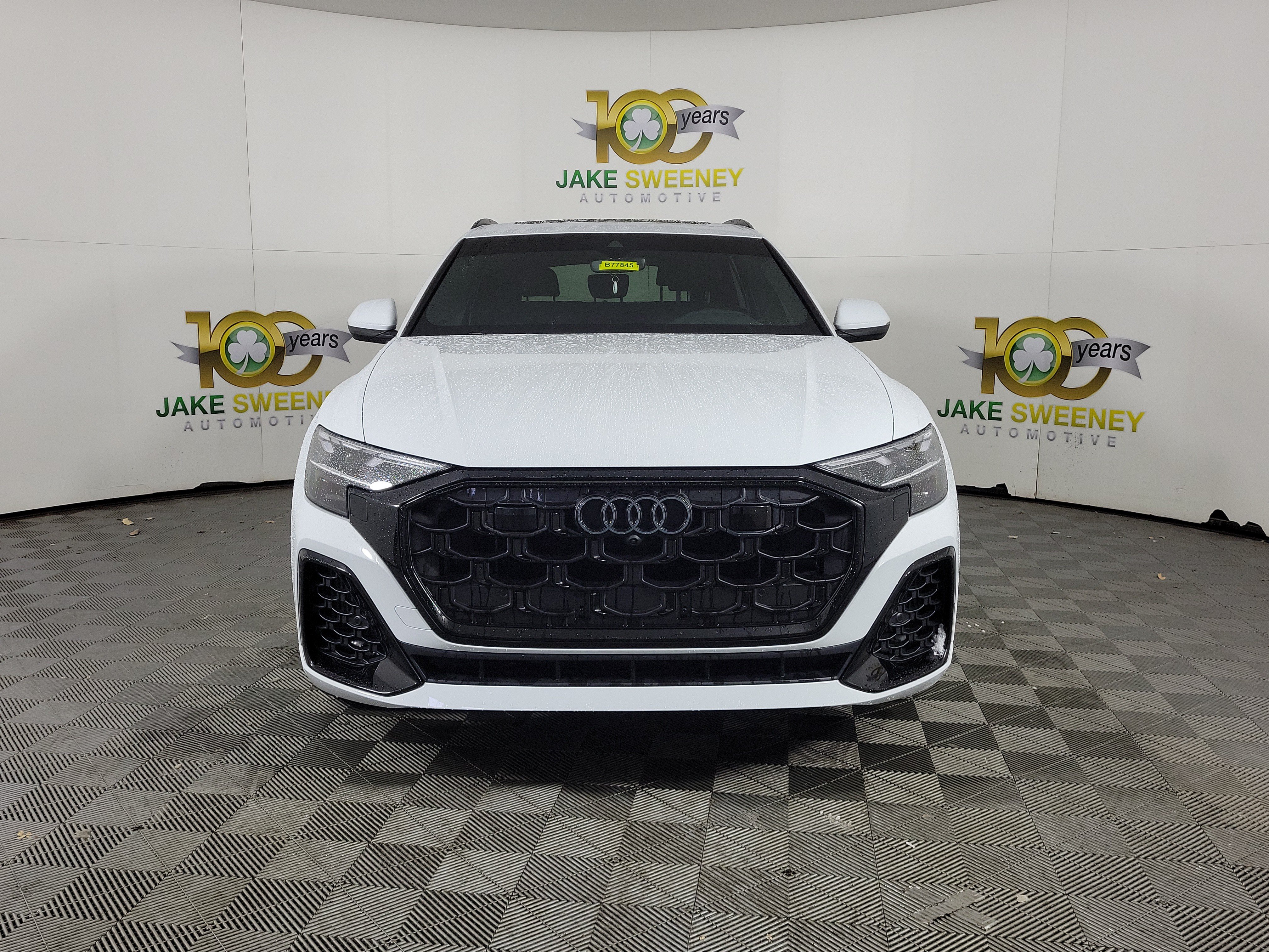 Used 2026 Audi Q8 Premium Plus AWD/4WD image 2