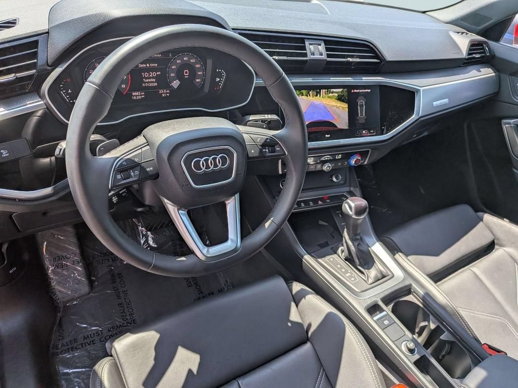 Used 2025 Audi Q3 2.0T Premium w/ Convenience Package AWD/4WD image 12