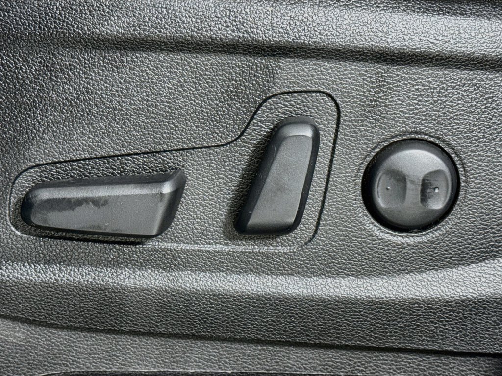 Used 2021 Kia Telluride S FWD image 16