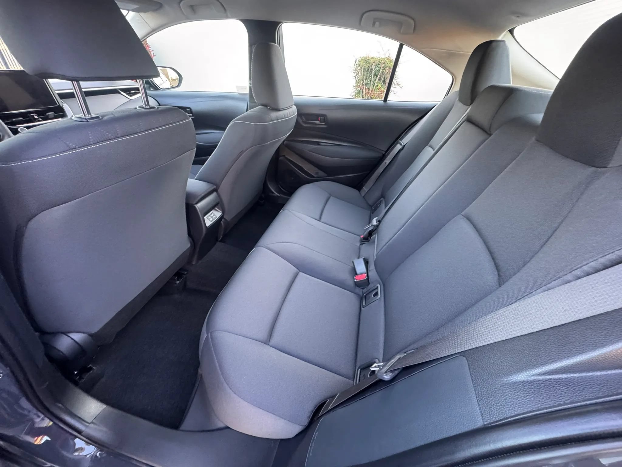 Used 2026 Toyota Corolla LE FWD image 16