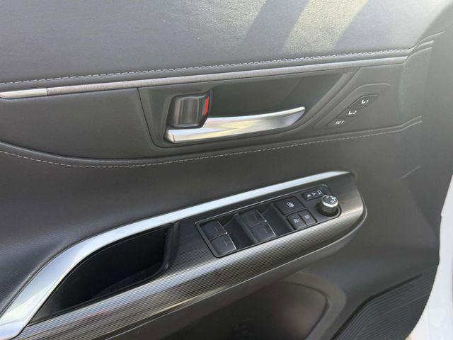 Certified 2023 Toyota Venza Nightshade AWD/4WD image 12