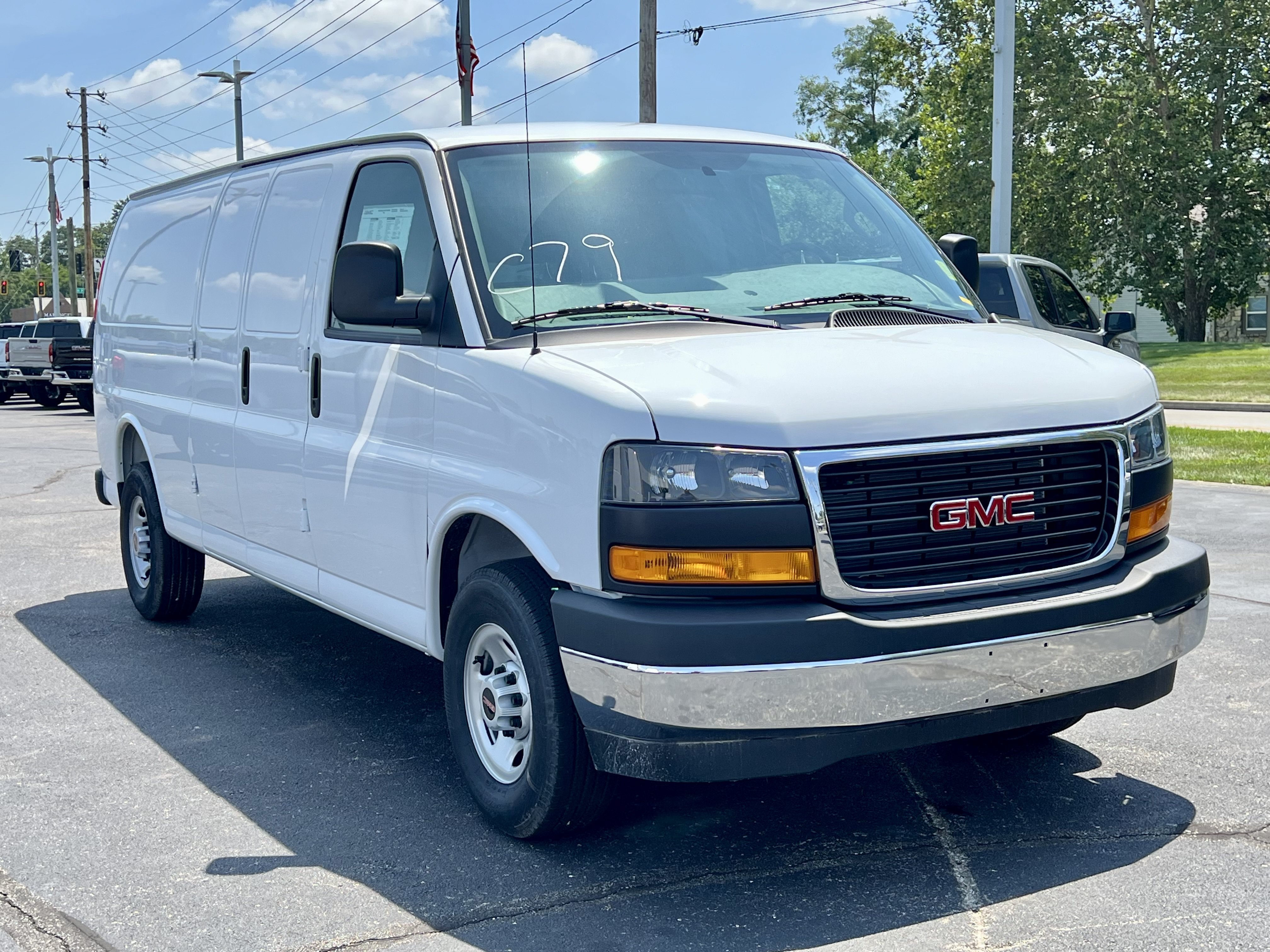 New 2026 GMC Savana 2500 Extended w/ Enhanced Convenience Package RWD image 1