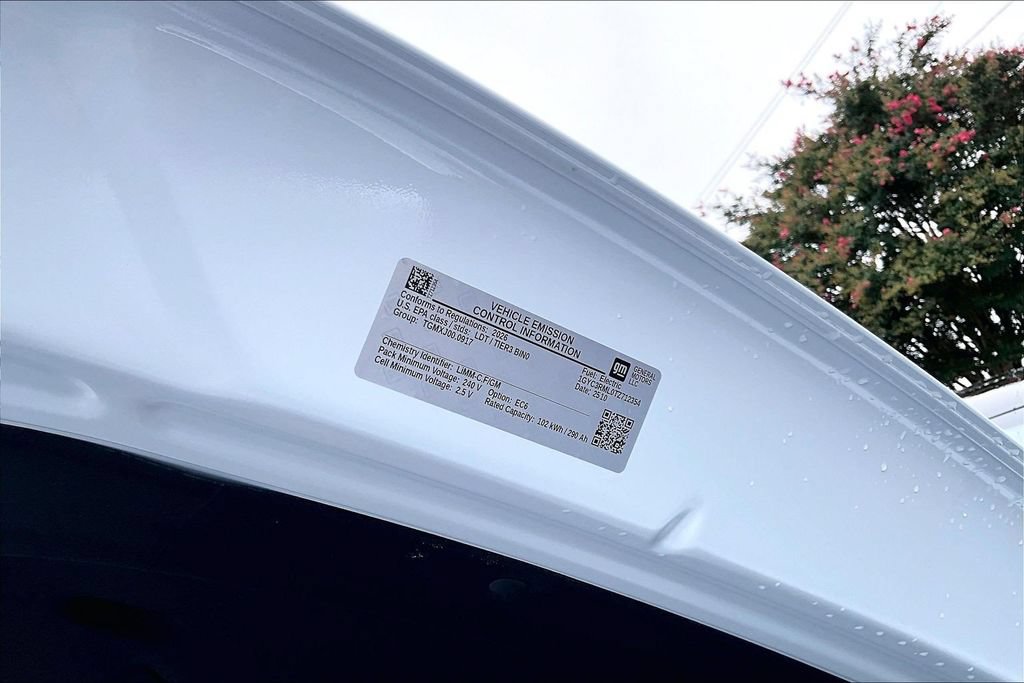 Certified 2026 Cadillac Vistiq Platinum AWD/4WD image 32