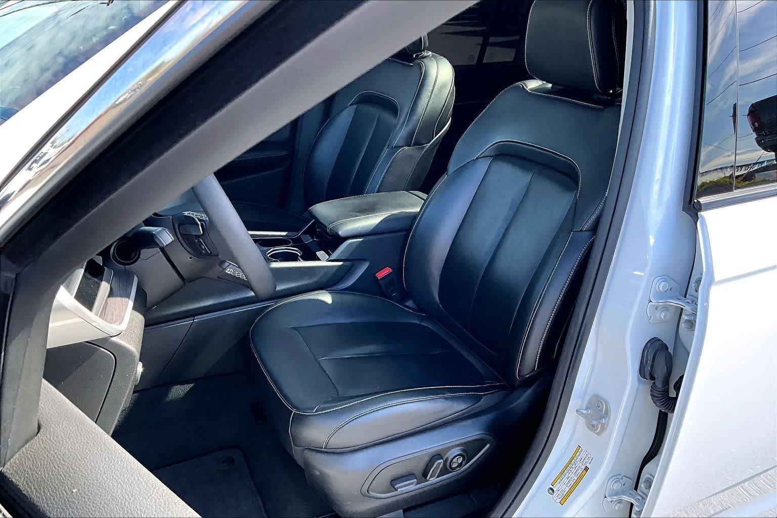 Used 2022 Jeep Grand Cherokee Limited 4xe AWD/4WD image 11