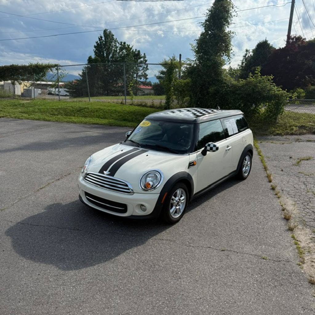 Used 2013 MINI Cooper Clubman FWD image 2
