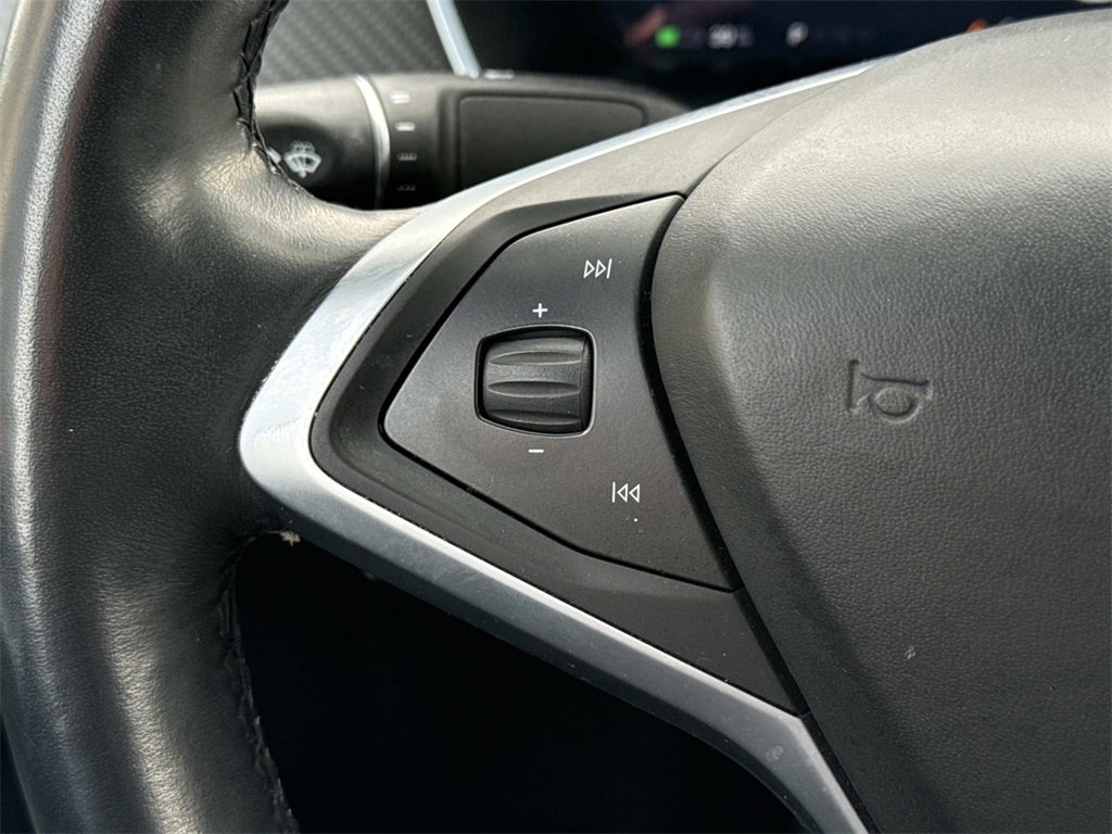 Used 2017 Tesla Model X 75D image 26