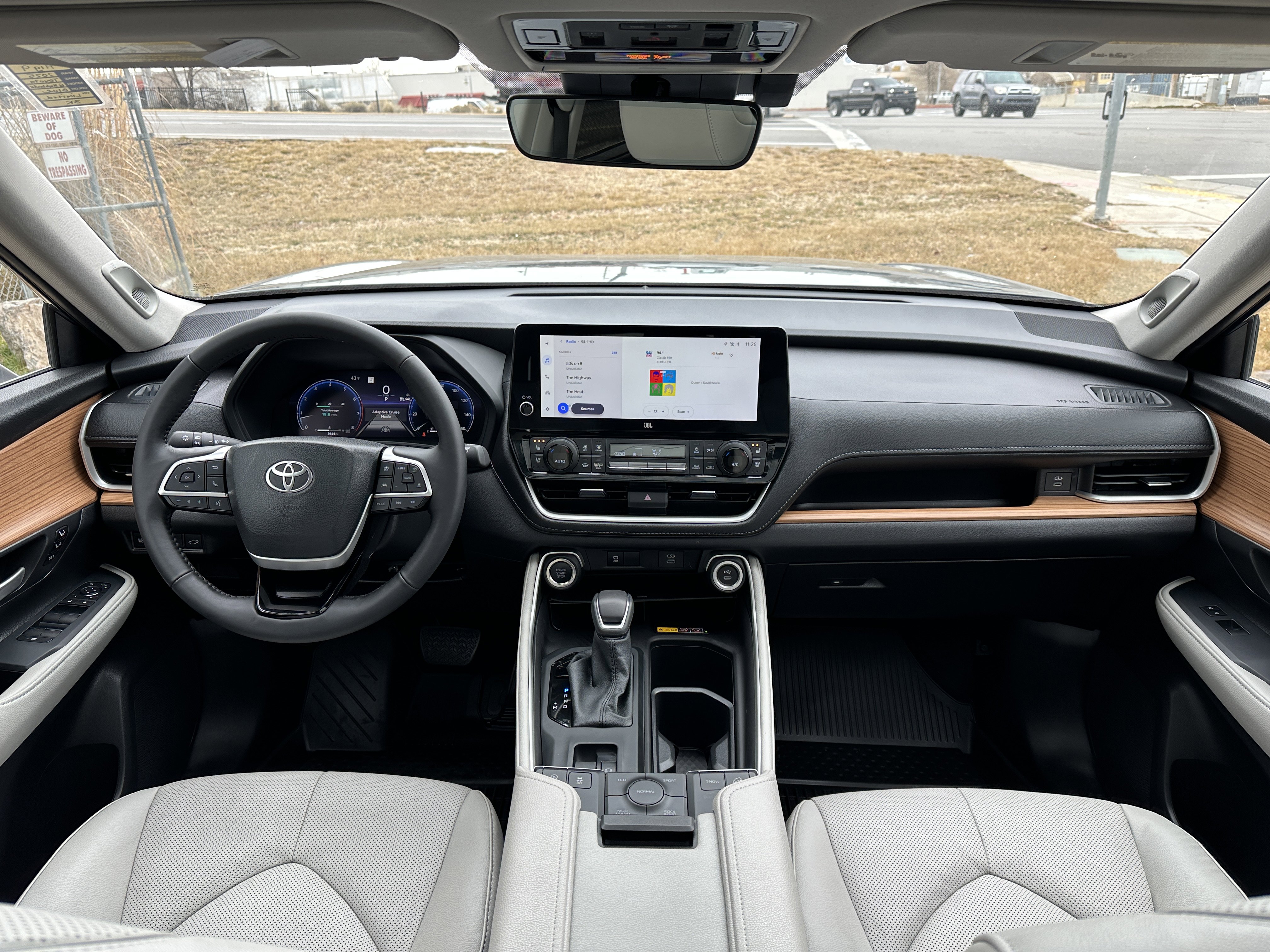 Used 2025 Toyota Grand Highlander AWD image 35