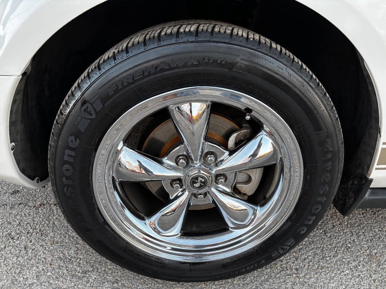 Used 2007 Ford Mustang Convertible image 9