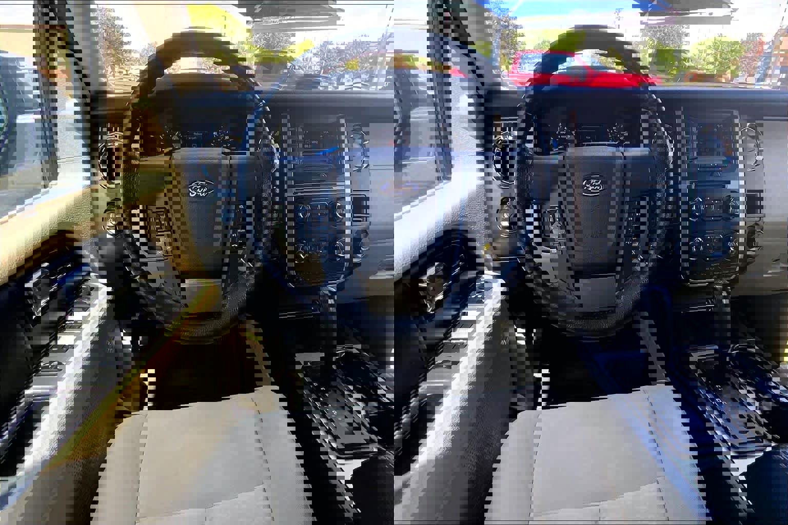 Used 2017 Ford Expedition EL XL w/ Equipment Group 101A image 5